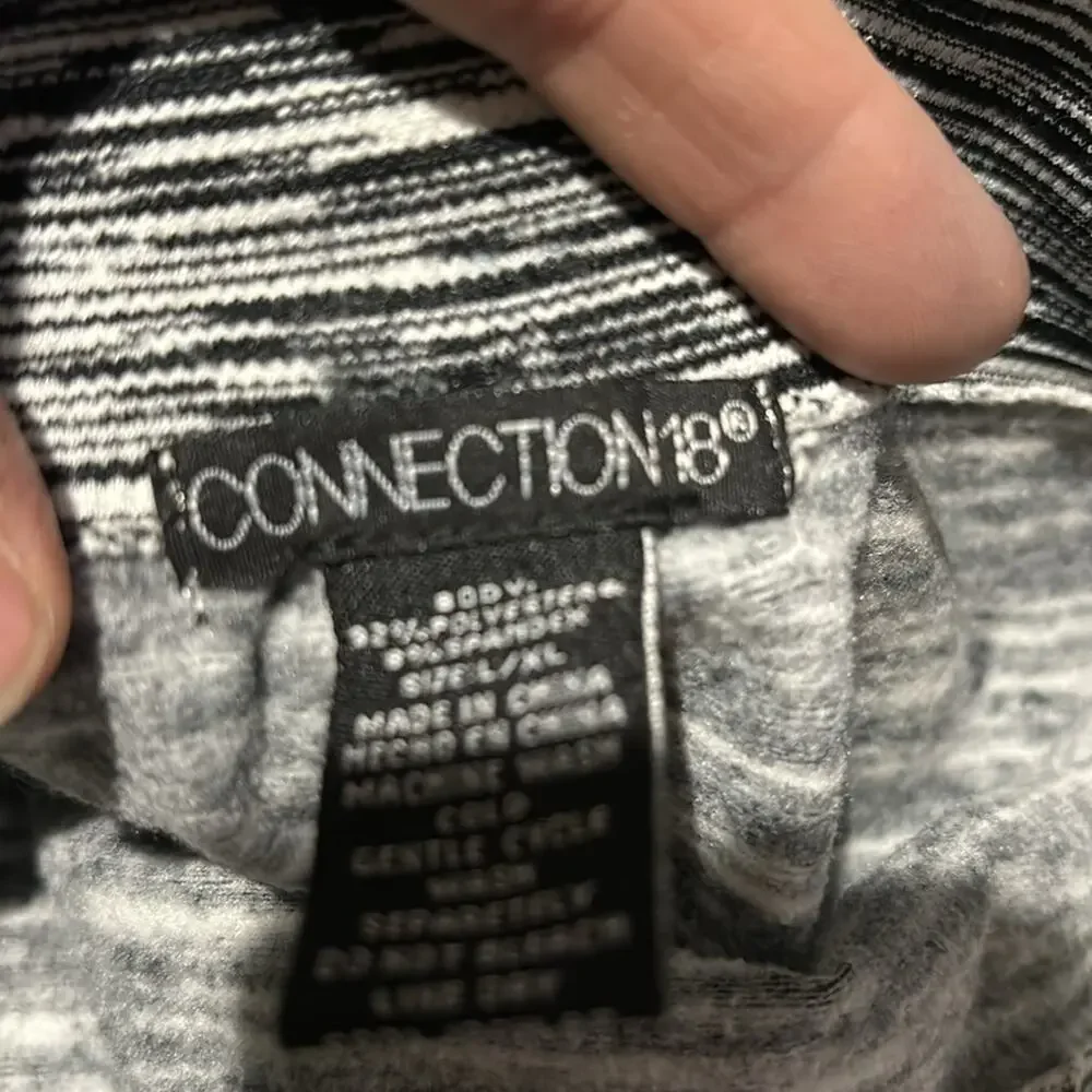 Connection 18 l/xl leggings black white horizontal strip fleece lined euc